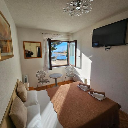 Morska Postelja - Sea Bed Apartment Omiš Екстериор снимка