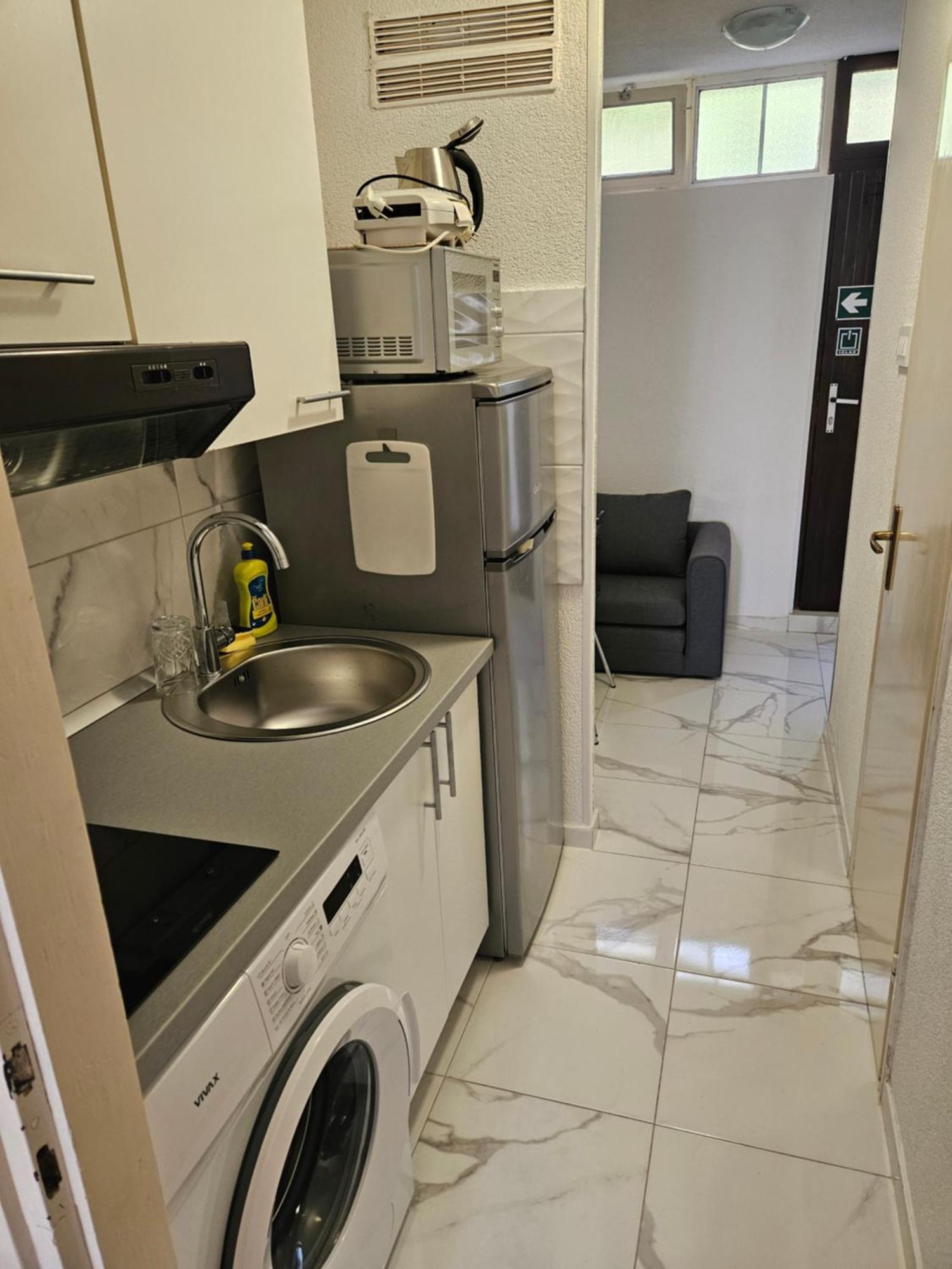 Morska Postelja - Sea Bed Apartment Omiš Екстериор снимка