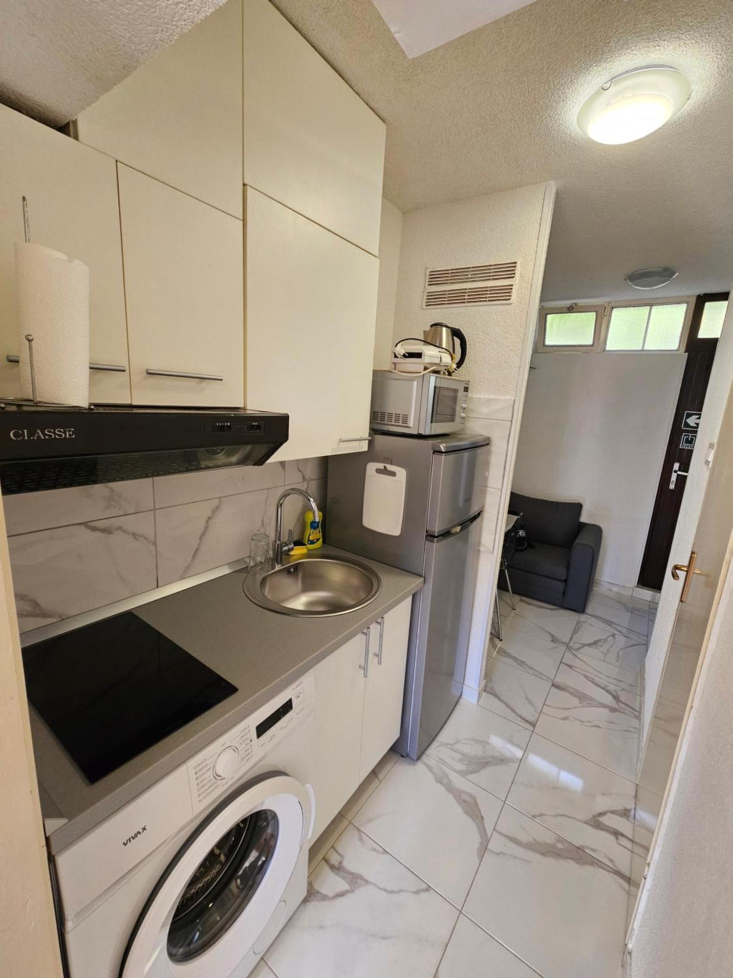 Morska Postelja - Sea Bed Apartment Omiš Екстериор снимка