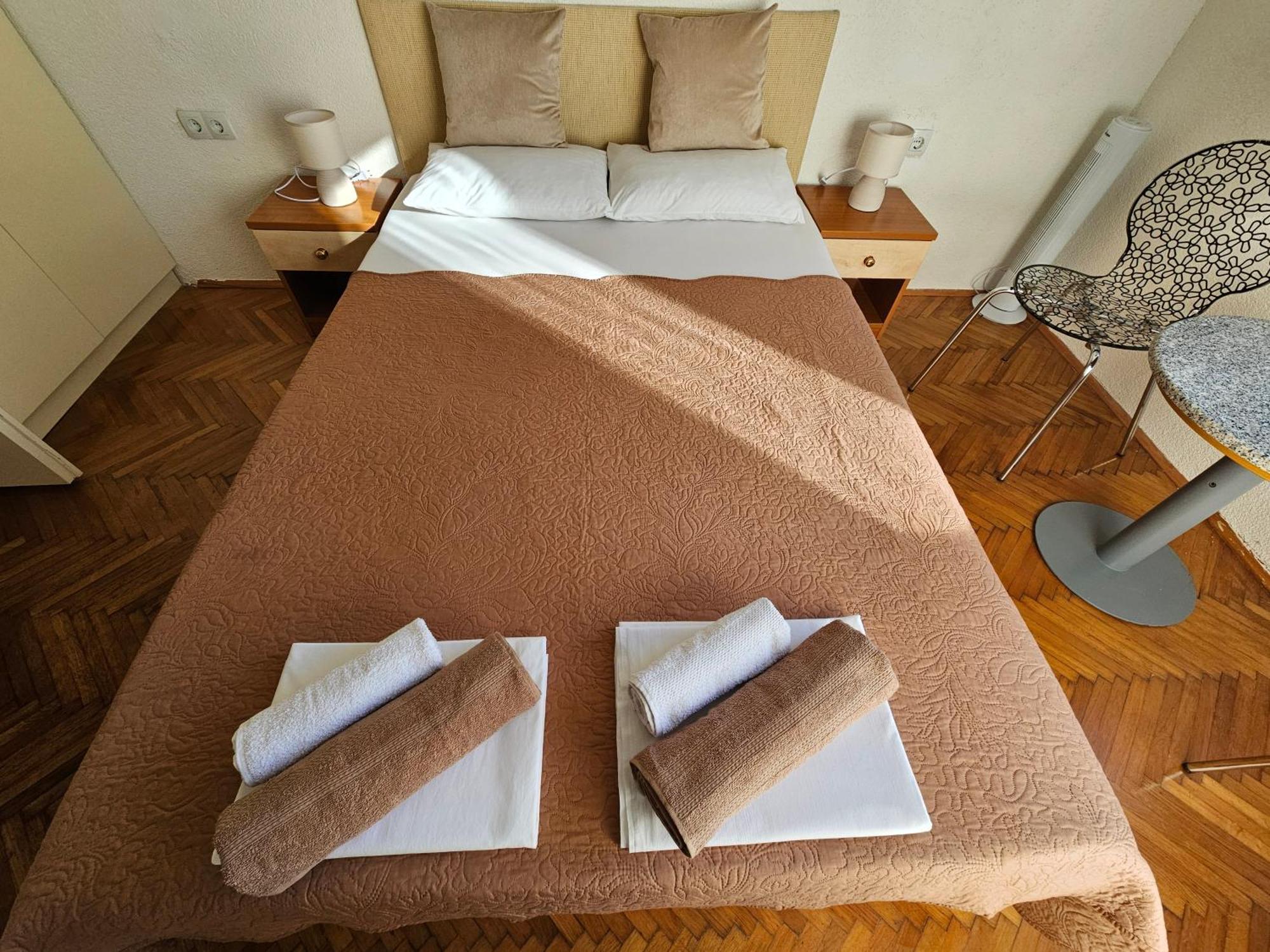 Morska Postelja - Sea Bed Apartment Omiš Екстериор снимка